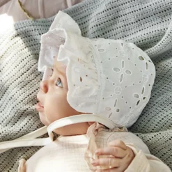 Babymössa Vintage - Embroidery Anglaise