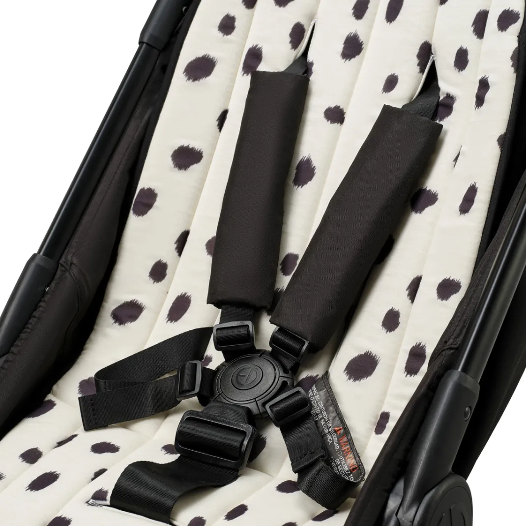 Barnvagnsdyna CosyCushion™ - Dalmatian Dots Grande