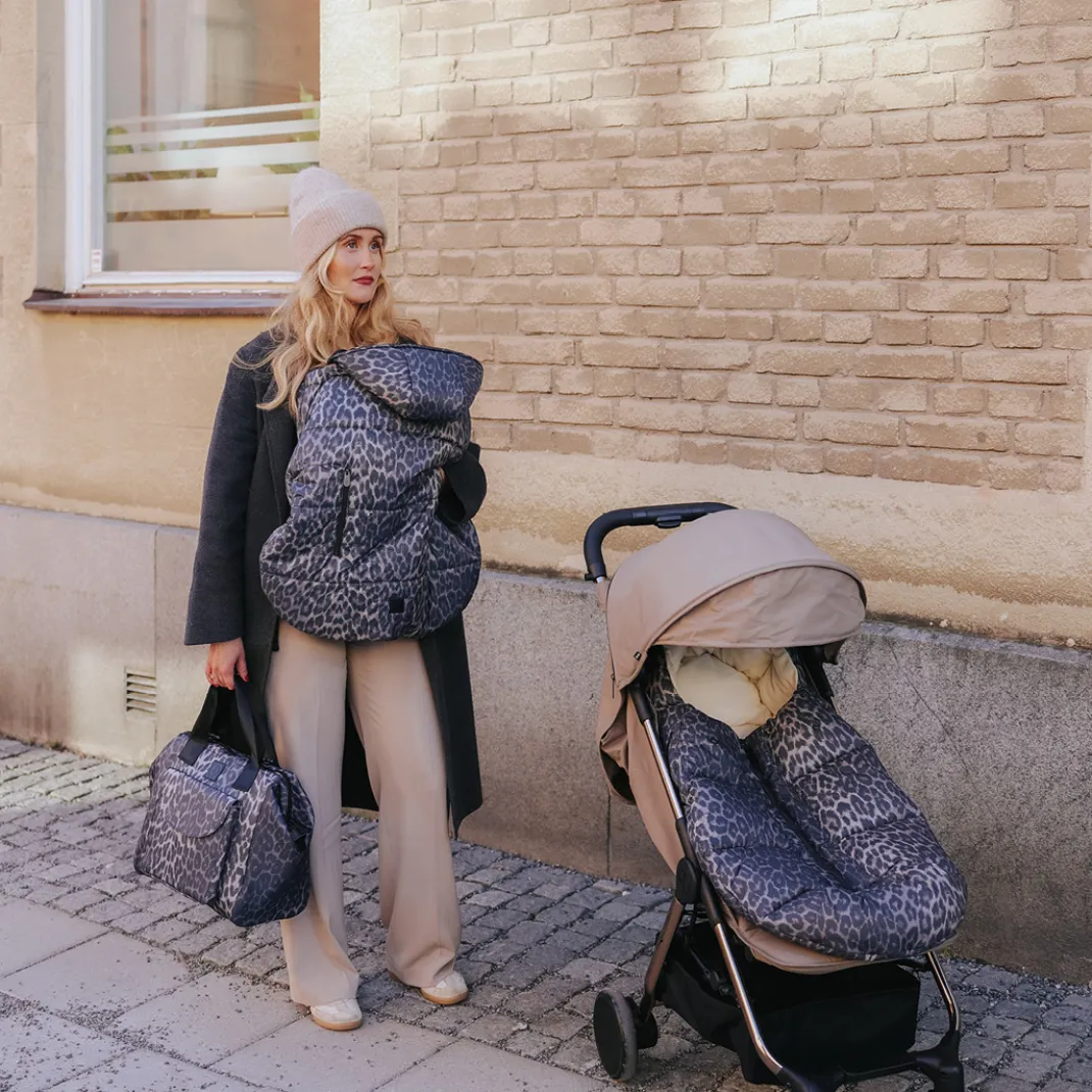 Cozy Cover -Överdrag till bärsele & vagn - Le Leopard
