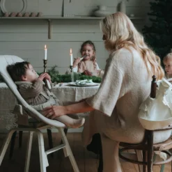 Elodie GRACE Sits för Nyfödd - Moonshell