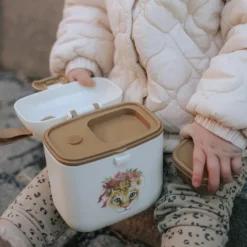 Lunch & Snack Box - Rosy Bow Leo