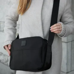 Skötväska Cross Body - Black