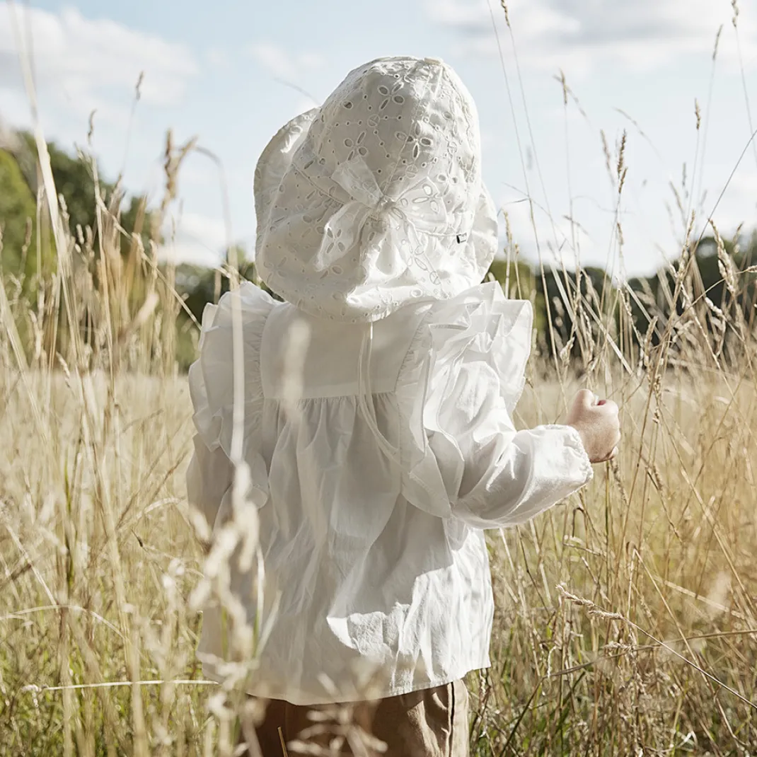 Solhatt - Embroidery Anglaise