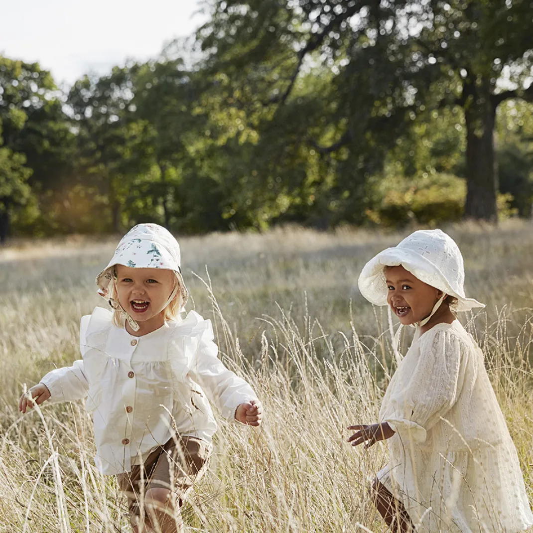 Solhatt - Embroidery Anglaise